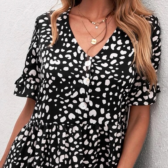 🔥LAST CHANCE🔥Animal Print Button Front Ruffle Dress - Picture 4 of 6